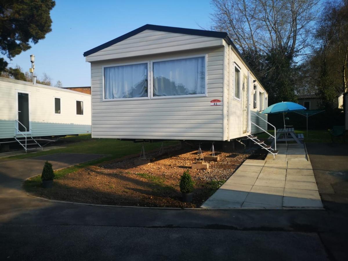 41 Orchard Bank, 3 Bed, Rockley Park Poole Villa Luaran gambar