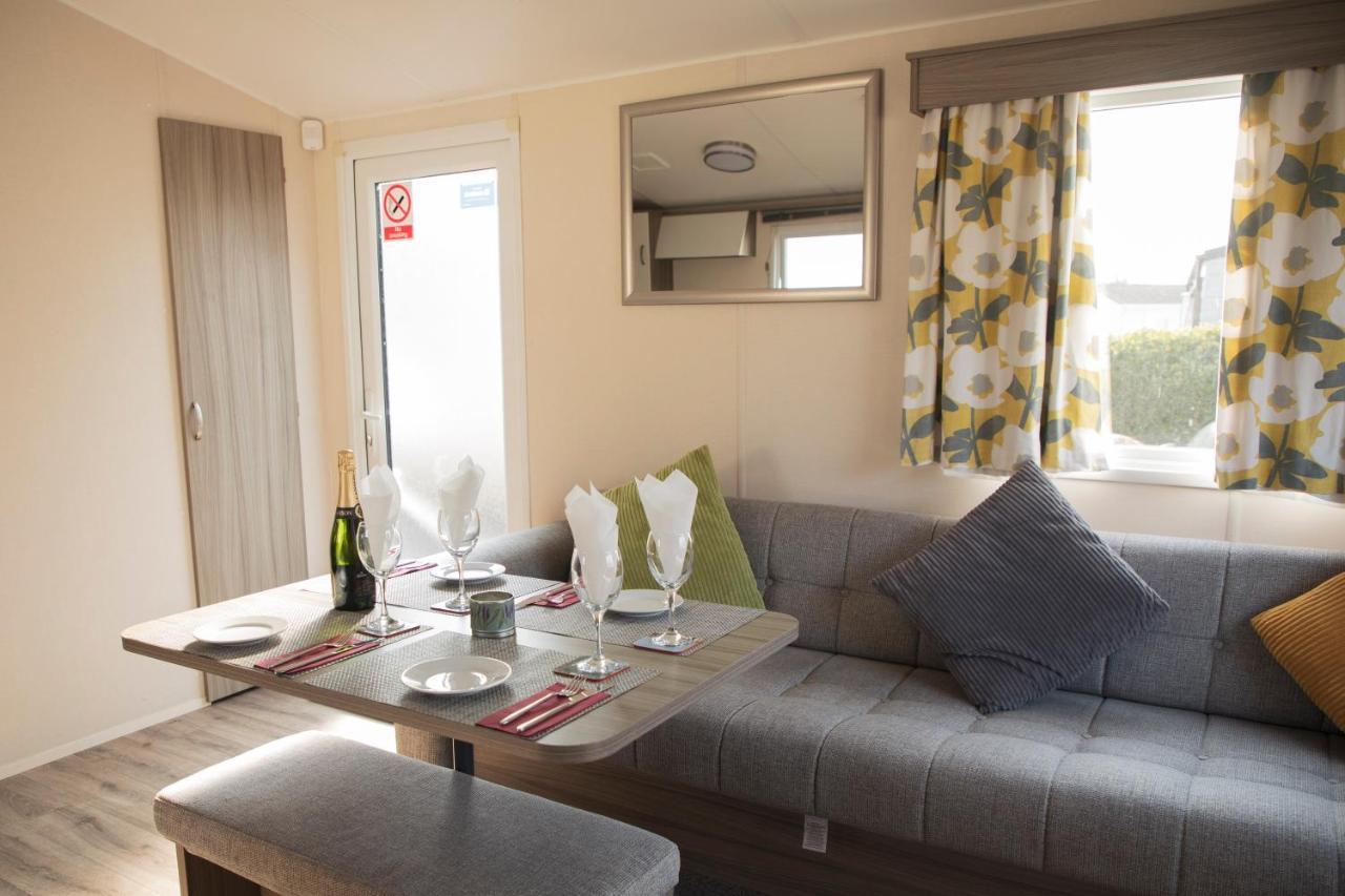 41 Orchard Bank, 3 Bed, Rockley Park Poole Villa Luaran gambar