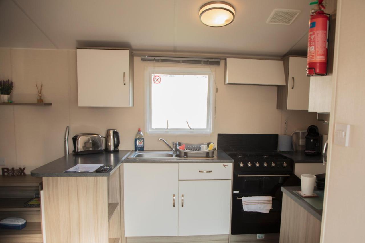 41 Orchard Bank, 3 Bed, Rockley Park Poole Villa Luaran gambar