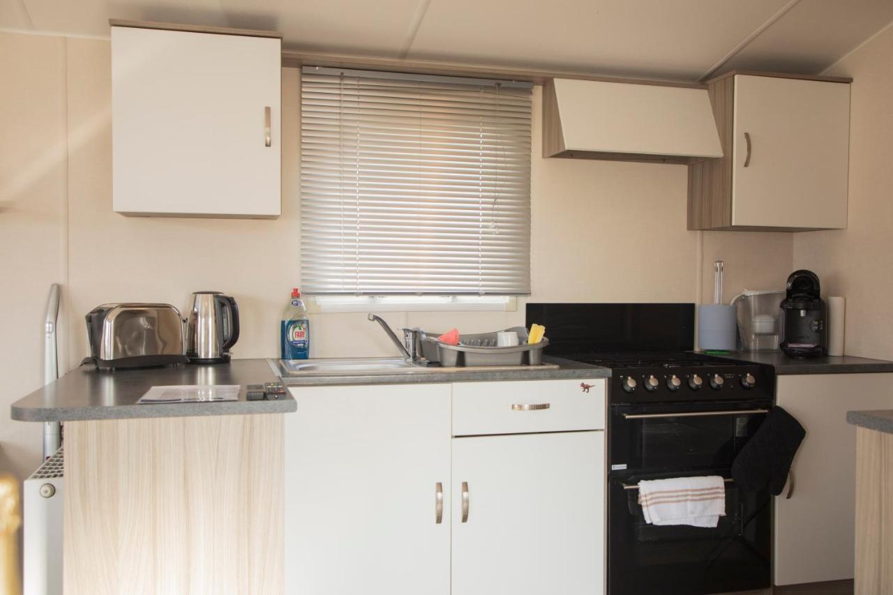 41 Orchard Bank, 3 Bed, Rockley Park Poole Villa Luaran gambar