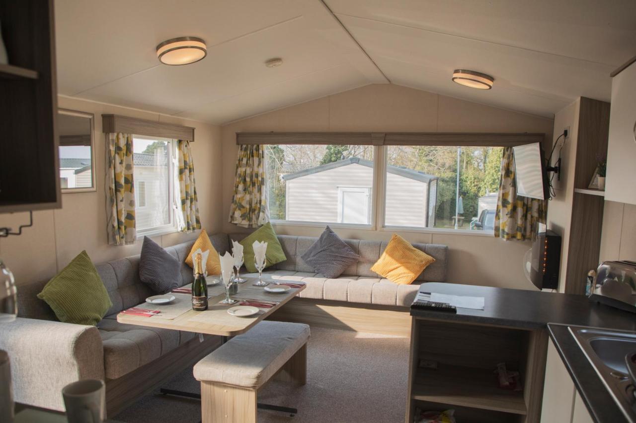 41 Orchard Bank, 3 Bed, Rockley Park Poole Villa Luaran gambar